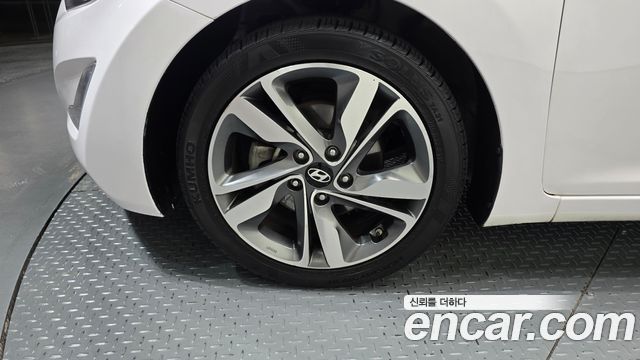 Hyundai AVANTE 2015 — photo 5