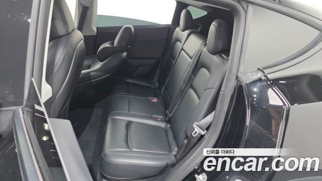 Tesla Model Y 2021 — photo 11