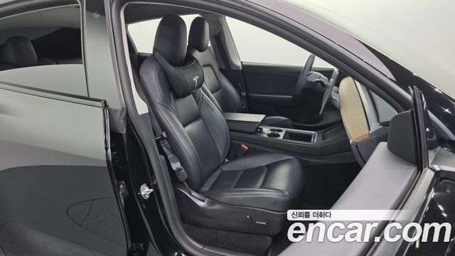 Tesla Model Y 2021 — photo 12