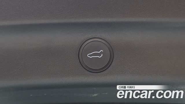 Tesla Model Y 2021 — photo 19