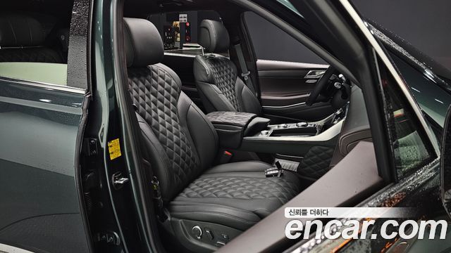 Genesis GV80 2023 — photo 13