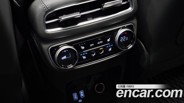 Genesis GV80 2023 — photo 31
