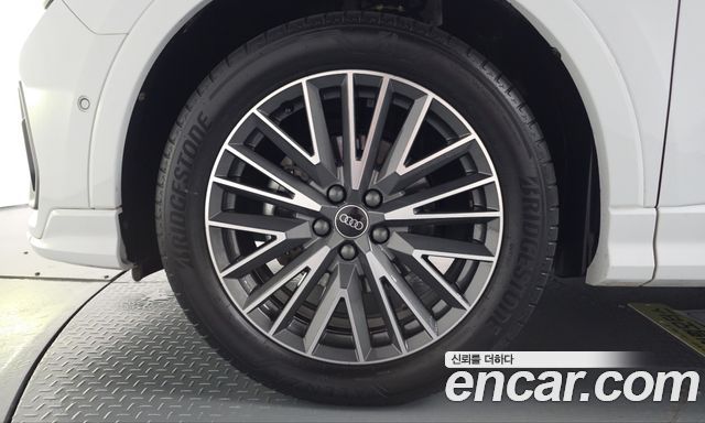 Audi Q3 2023 — photo 5