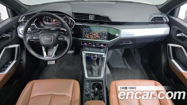 Audi Q3 2023 — photo 10