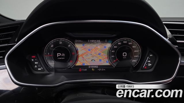 Audi Q3 2023 — photo 11