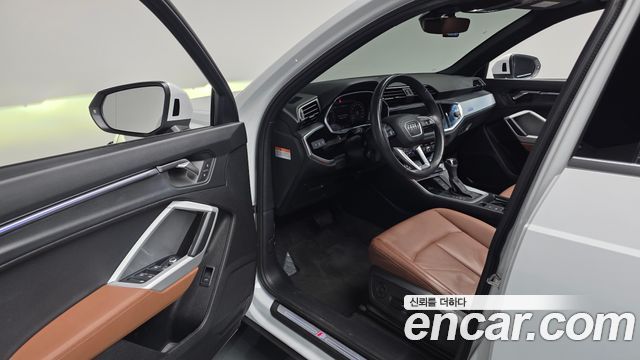 Audi Q3 2023 — photo 13