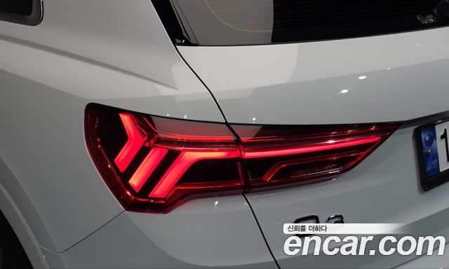 Audi Q3 2023 — photo 9