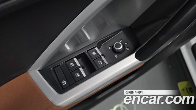 Audi Q3 2023 — photo 34