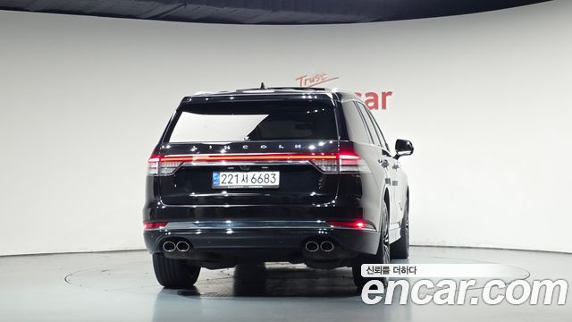 Lincoln Aviator 2022 — photo 4