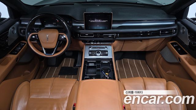 Lincoln Aviator 2022 — photo 10