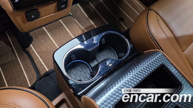 Lincoln Aviator 2022 — photo 12