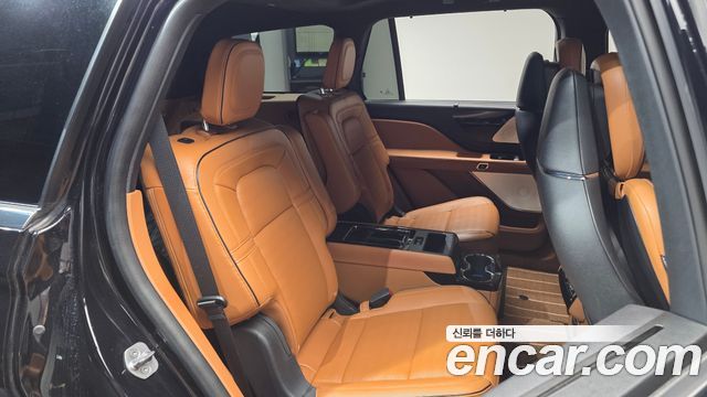 Lincoln Aviator 2022 — photo 18