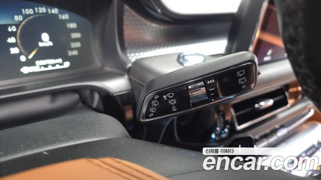 Lincoln Aviator 2022 — photo 27