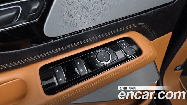 Lincoln Aviator 2022 — photo 28