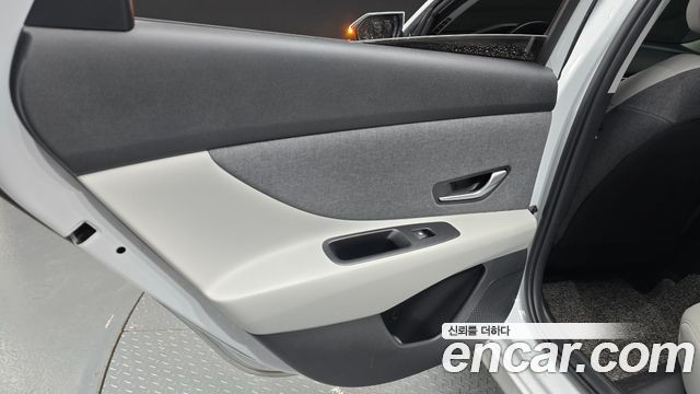 Hyundai AVANTE 2022 — photo 15