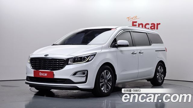 Kia Canival 2019 — photo 1