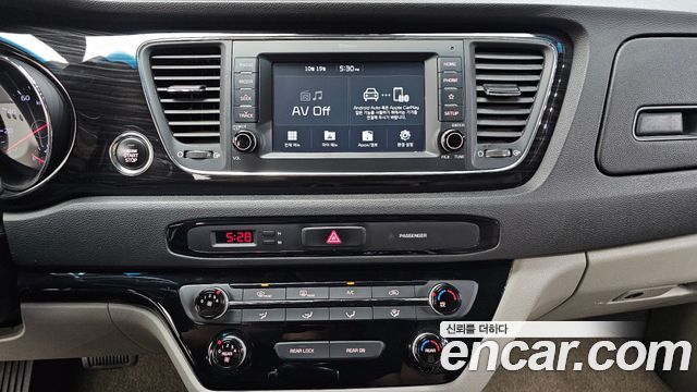 Kia Canival 2019 — photo 20