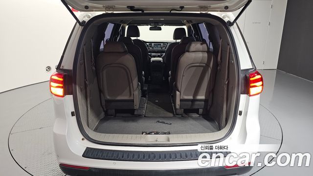 Kia Canival 2019 — photo 28