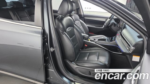 Hyundai Grandeur 2023 — photo 16