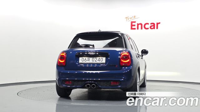 Mini Cooper 2016 — photo 4