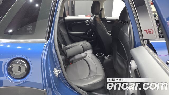 Mini Cooper 2016 — photo 17