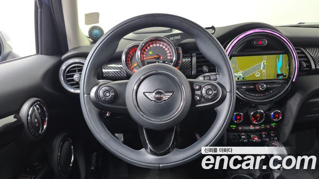 Mini Cooper 2016 — photo 19