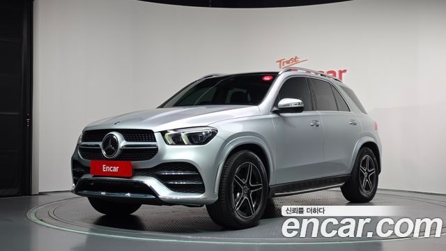 Mercedes-Benz GLE-Class 2021 — photo 1