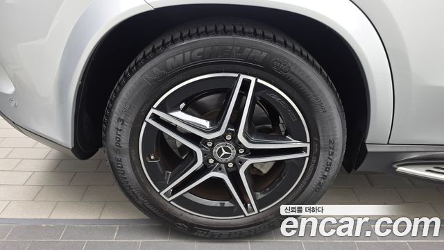 Mercedes-Benz GLE-Class 2021 — photo 5