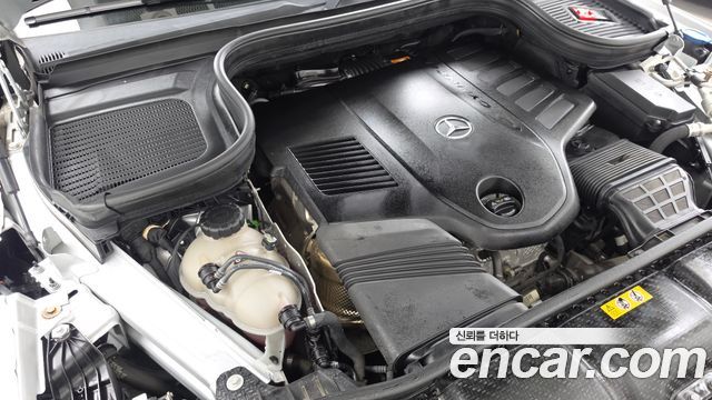 Mercedes-Benz GLE-Class 2021 — photo 6