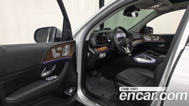Mercedes-Benz GLE-Class 2021 — photo 13