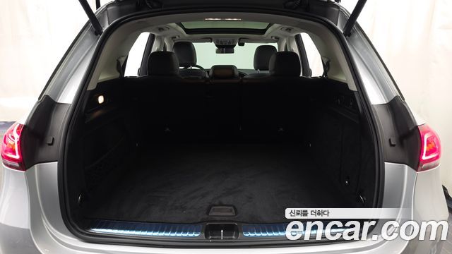 Mercedes-Benz GLE-Class 2021 — photo 26