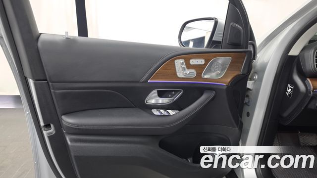 Mercedes-Benz GLE-Class 2021 — photo 14