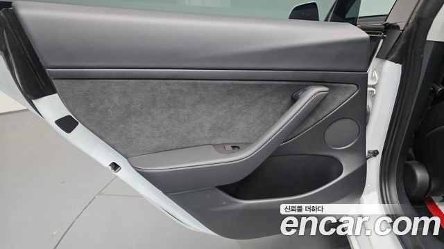 Tesla Model 3 2022 — photo 15