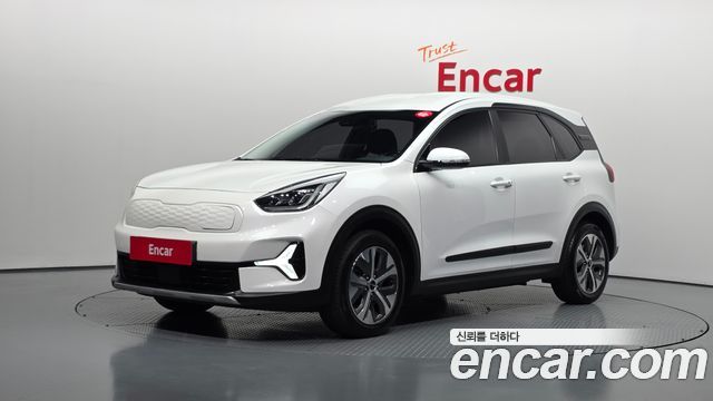 Kia Niro 2023 — photo 1