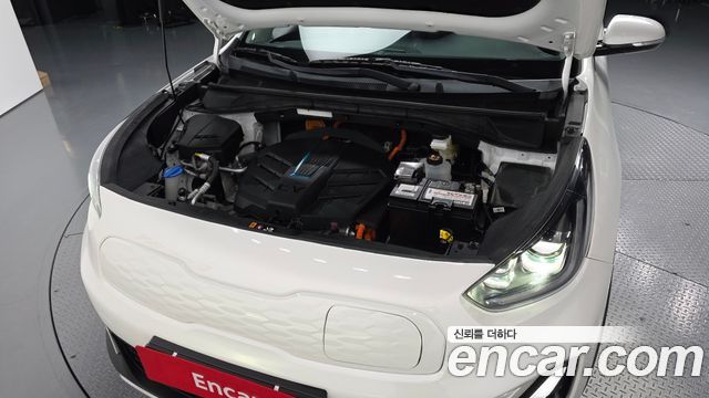 Kia Niro 2023 — photo 6