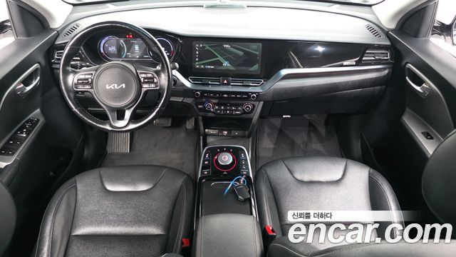 Kia Niro 2023 — photo 10