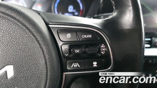 Kia Niro 2023 — photo 24