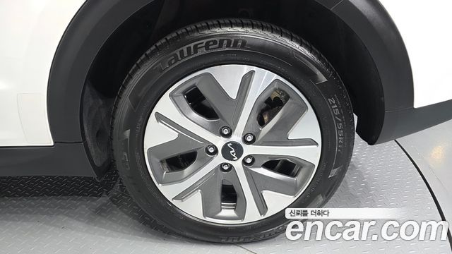 Kia Niro 2023 — photo 7
