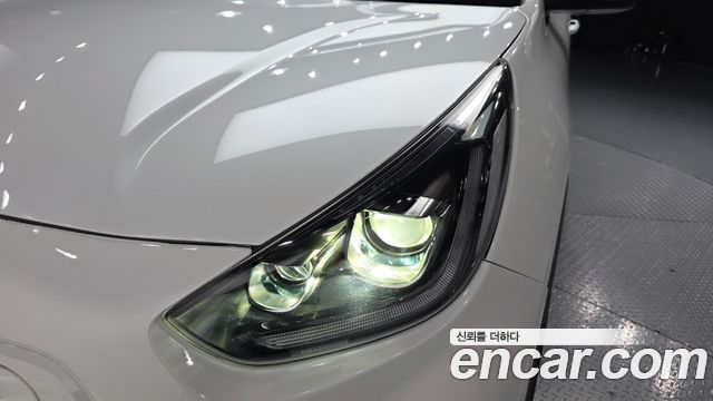 Kia Niro 2023 — photo 8