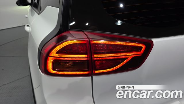 Kia Niro 2023 — photo 9