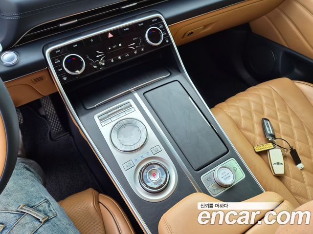 Genesis GV80 2020 — photo 11