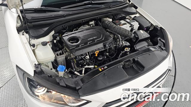 Hyundai AVANTE 2017 — photo 6