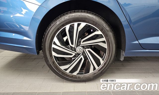 Volkswagen Jetta 2021 — photo 5