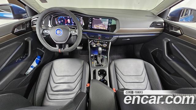Volkswagen Jetta 2021 — photo 10