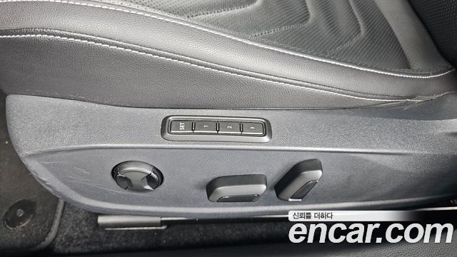 Volkswagen Jetta 2021 — photo 31