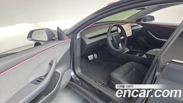 Tesla Model 3 2025 — photo 13