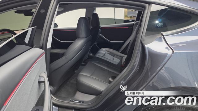 Tesla Model 3 2025 — photo 17