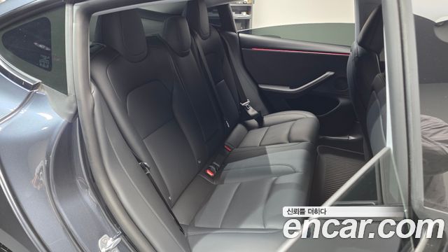 Tesla Model 3 2025 — photo 18