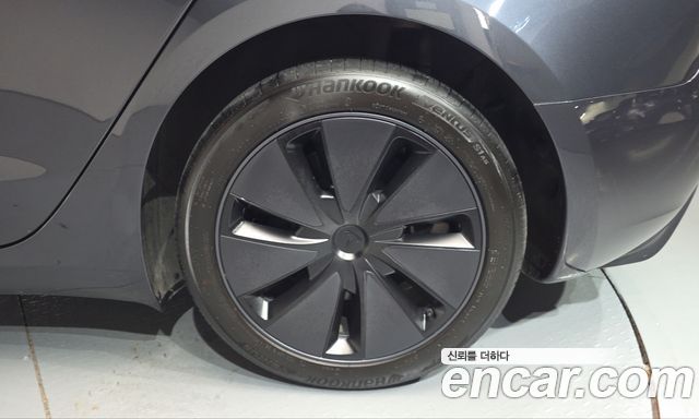 Tesla Model 3 2025 — photo 7