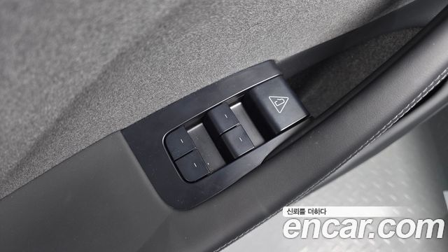 Tesla Model 3 2025 — photo 28